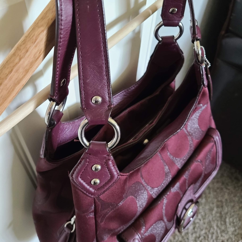 Coach Handbag Berry and Silver Sig Campbell Hobo - Picture 3 of 12